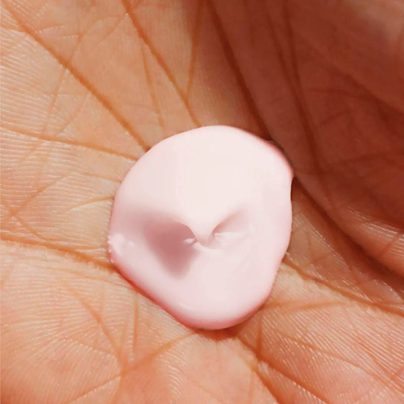 Mineral vs. Chemical Sunscreen: Try a Free Mineral Sample Before You Decide